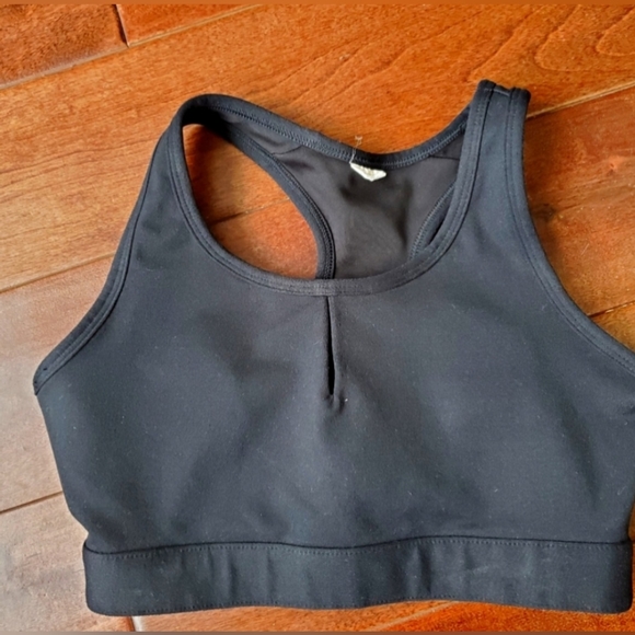 Fabletics Hot Pink Yoga crop pants and black Sports Bra - Picture 4 of 7